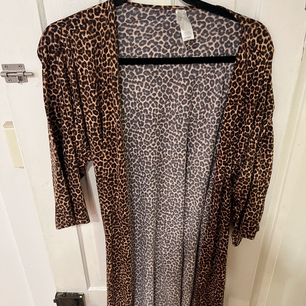 Flora Size Medium Cotton Cheetah Robe